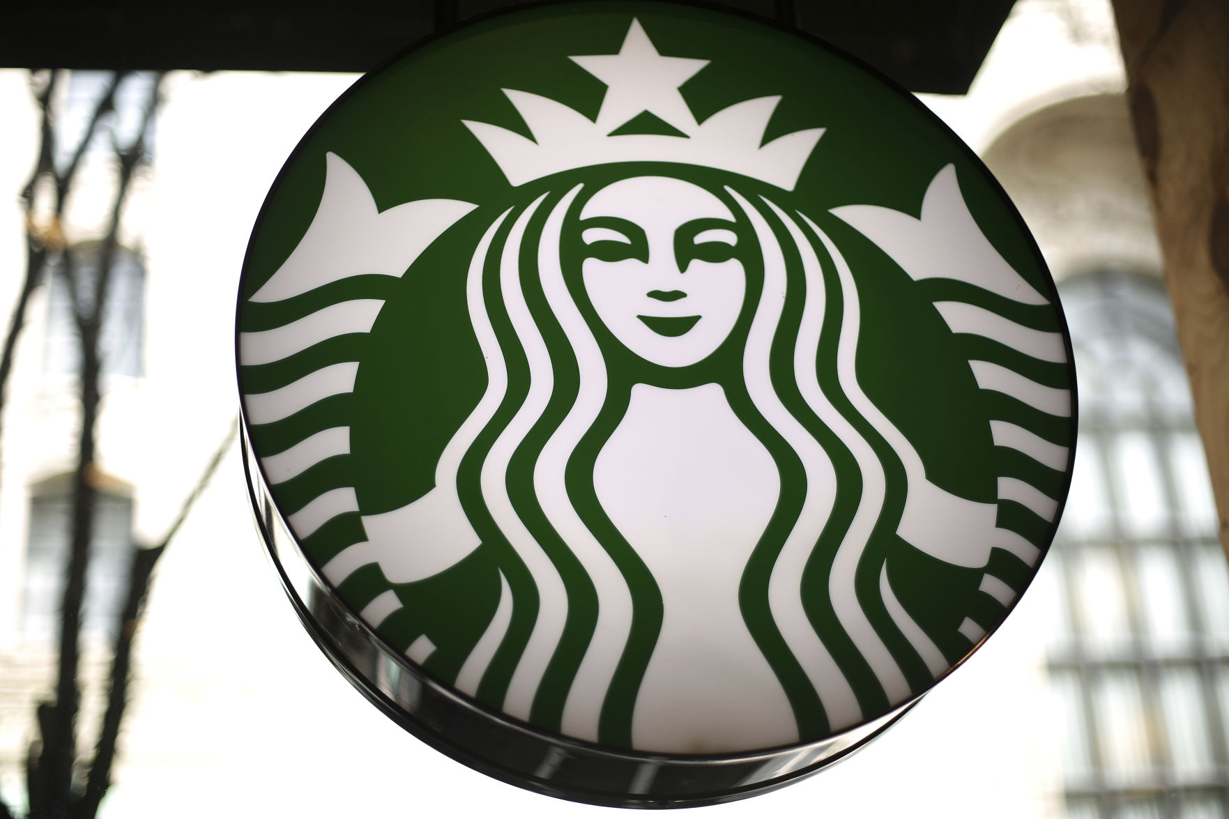 2018: Starbucks Straws